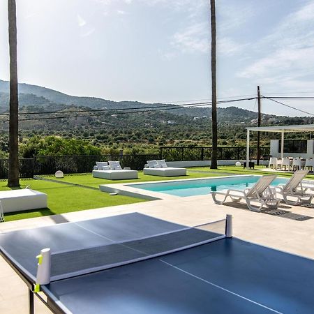 Palm Tree Villa - 5Bdr Paradise Pool / Chill Out Beds Torremolinos Buitenkant foto