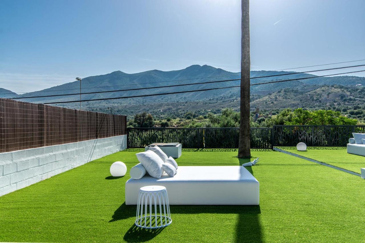 Palm Tree Villa - 5Bdr Paradise Pool / Chill Out Beds Torremolinos Buitenkant foto