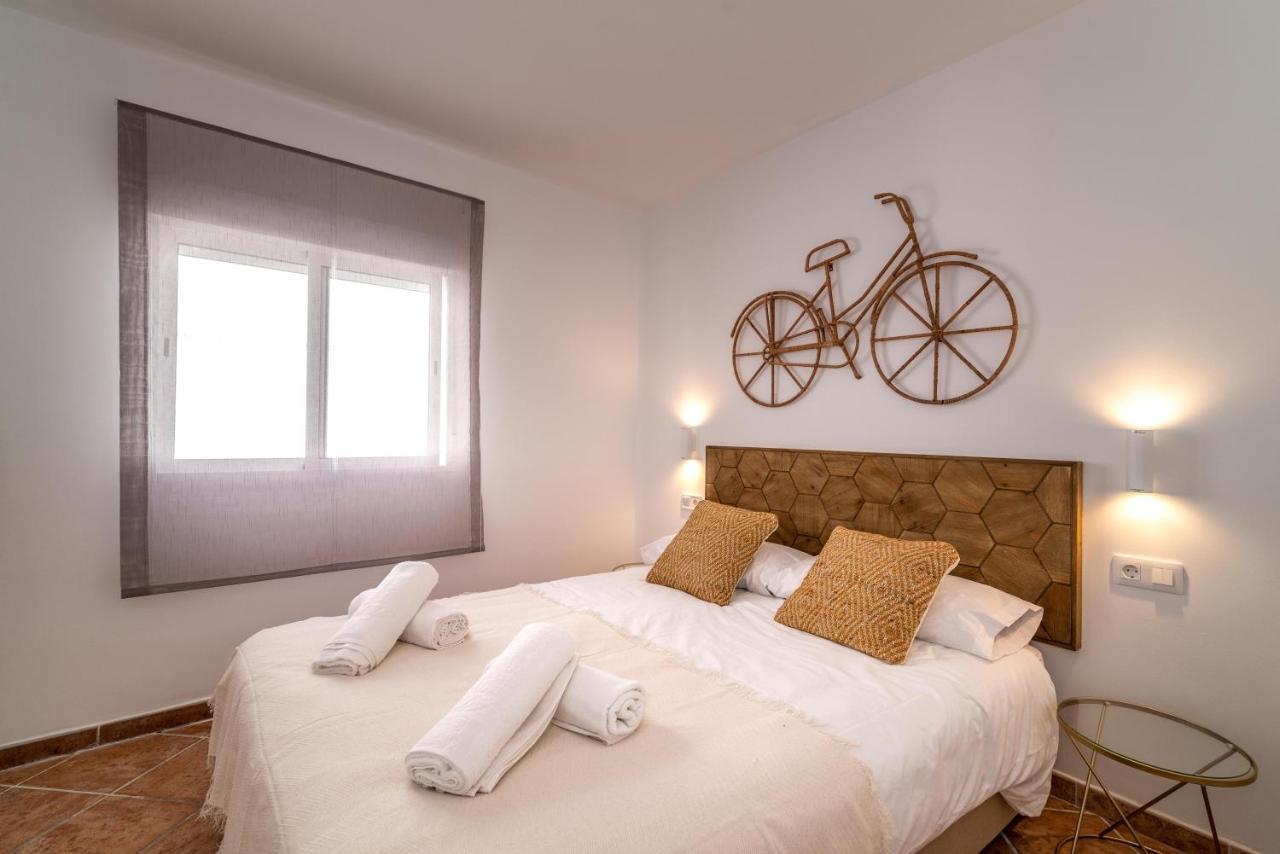 Palm Tree Villa - 5Bdr Paradise Pool / Chill Out Beds Torremolinos Buitenkant foto